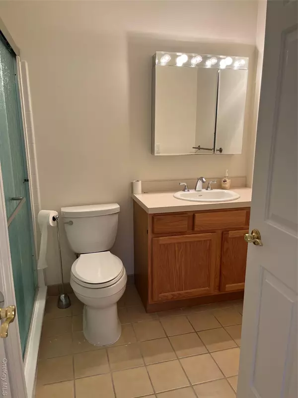 Melville, NY 11747,912 Altessa BLVD