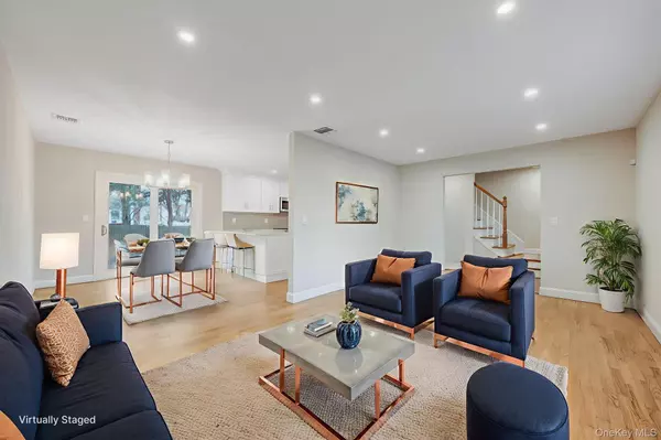 East Patchogue, NY 11772,56 Camille LN