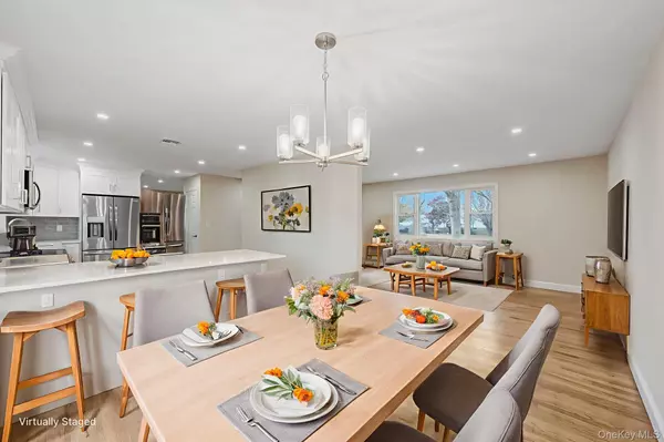 East Patchogue, NY 11772,56 Camille LN