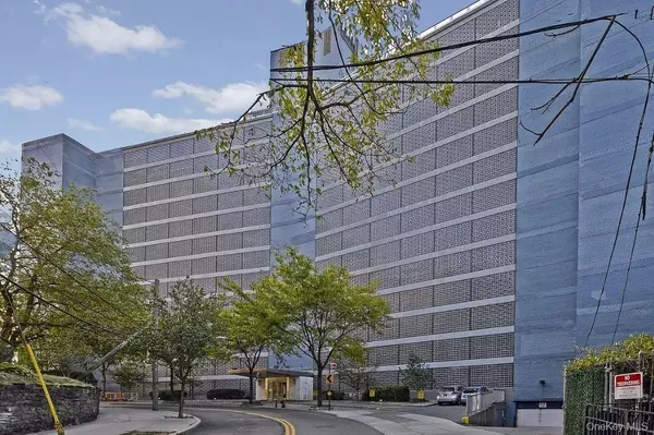 Bronx, NY 10463,2400 Johnson AVE #11K