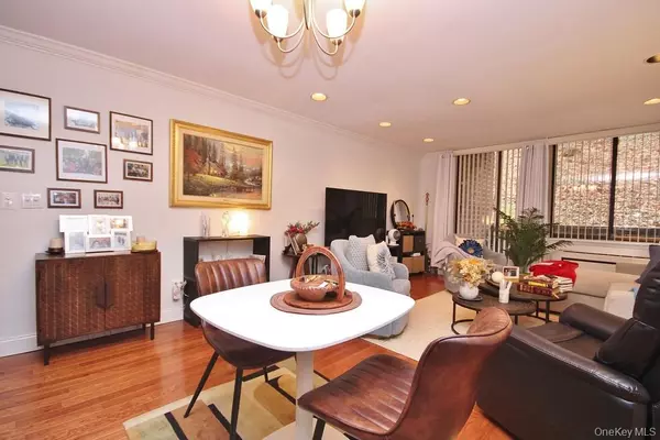 1374 Midland AVE #101, Bronxville, NY 10708