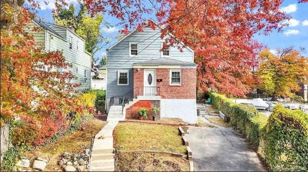 27 Dell AVE, Mount Vernon, NY 10553