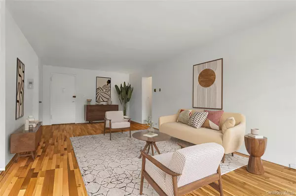 Lynbrook, NY 11563,200 Atlantic AVE #223