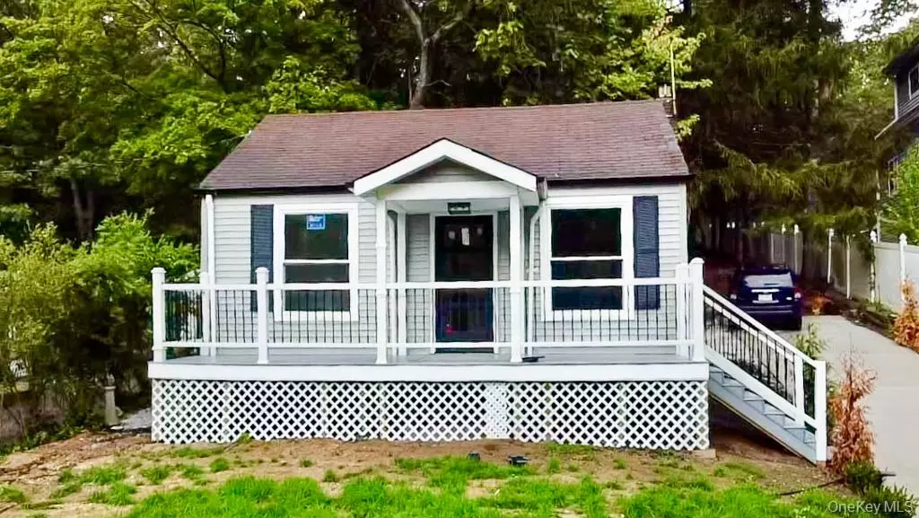 Smithtown, NY 11787,765 Meadow RD