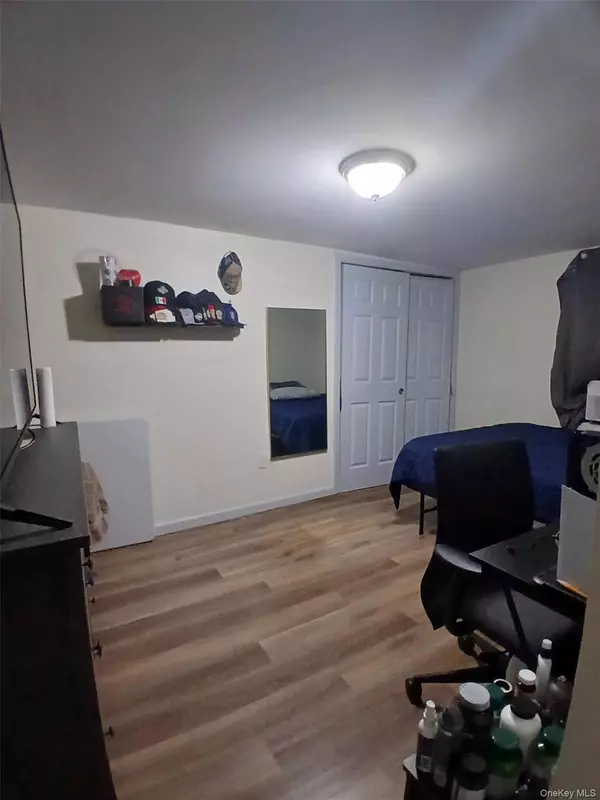 Staten Island, NY 10301,103 Monroe AVE