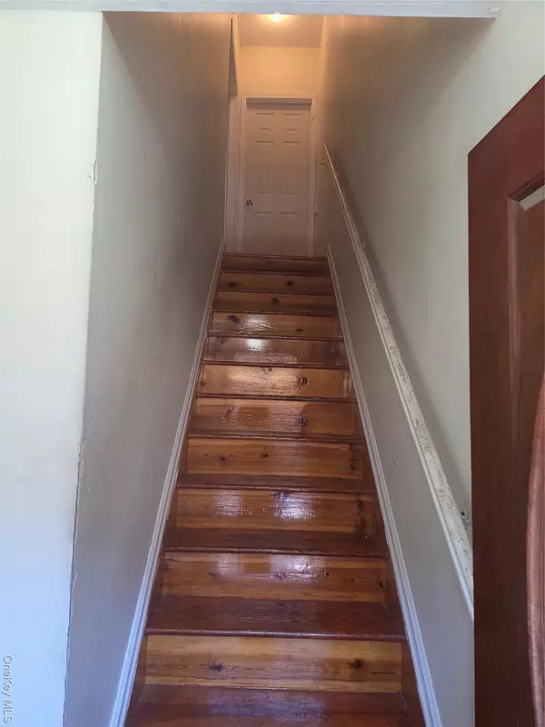 Brooklyn, NY 11207,301 Wyona ST