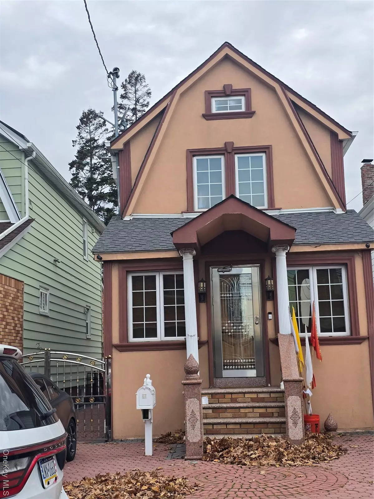 South Ozone Park, NY 11420,130-10 121st ST