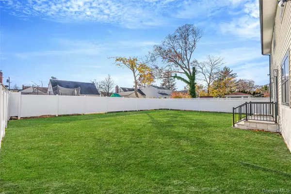 East Meadow, NY 11554,2386 Marlboro ST