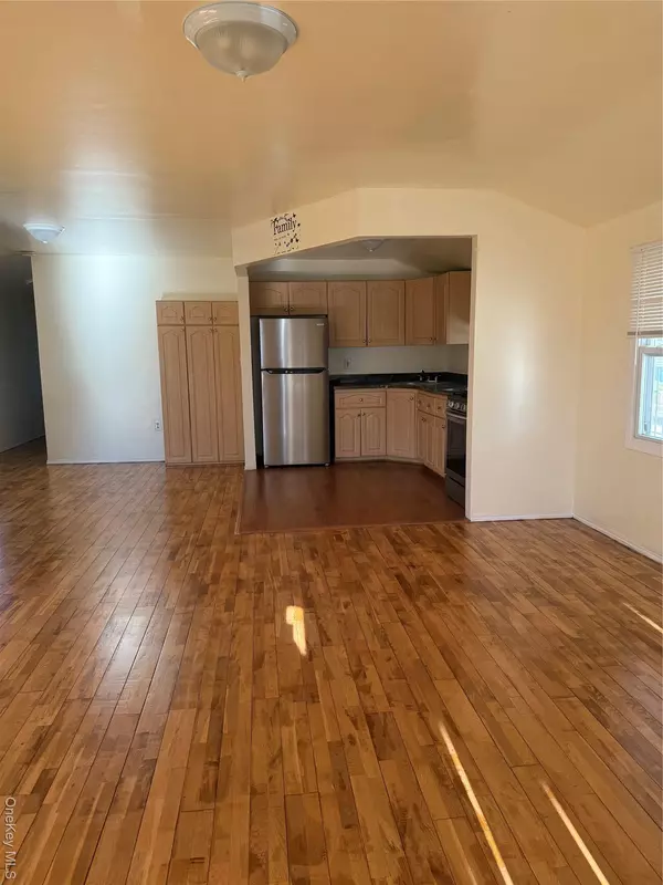 Jamaica, NY 11434,158-17 134th AVE #2nd Floor