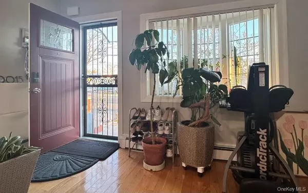 Bayside, NY 11361,20015 33rd AVE