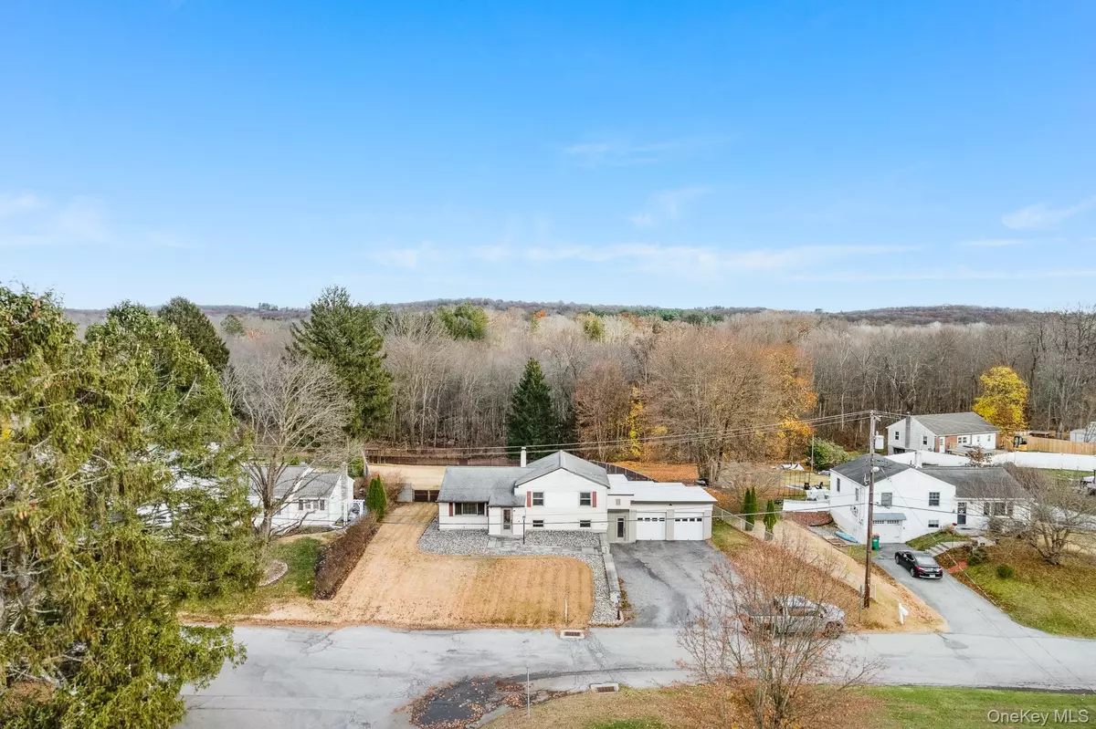 Hyde Park, NY 12538,15 Franklin RD