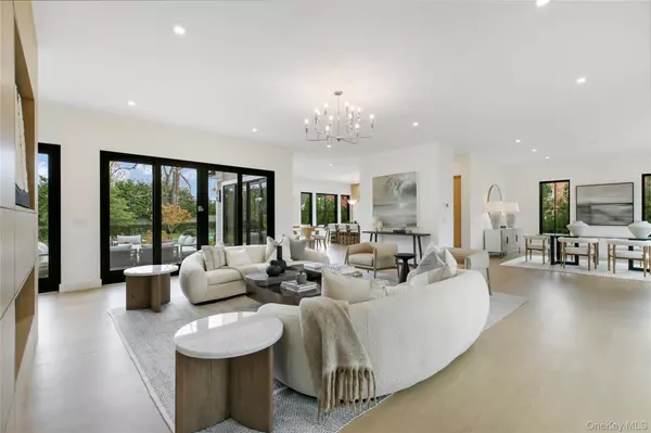 Water Mill, NY 11976,158 Cobb RD