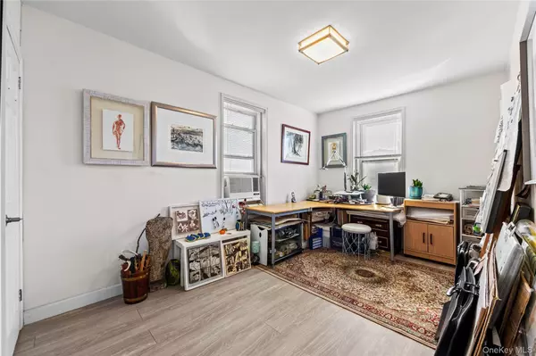 Bayside, NY 11360,23-45 Bell BLVD #5G