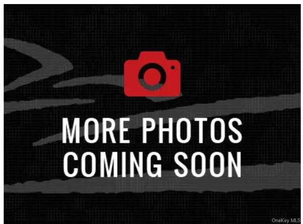 Old Westbury, NY 11568,119 Wheatley RD