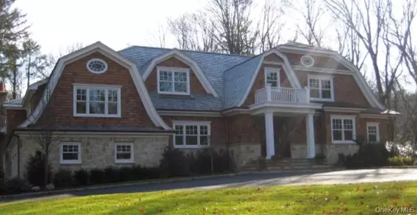 119 Wheatley RD, Old Westbury, NY 11568