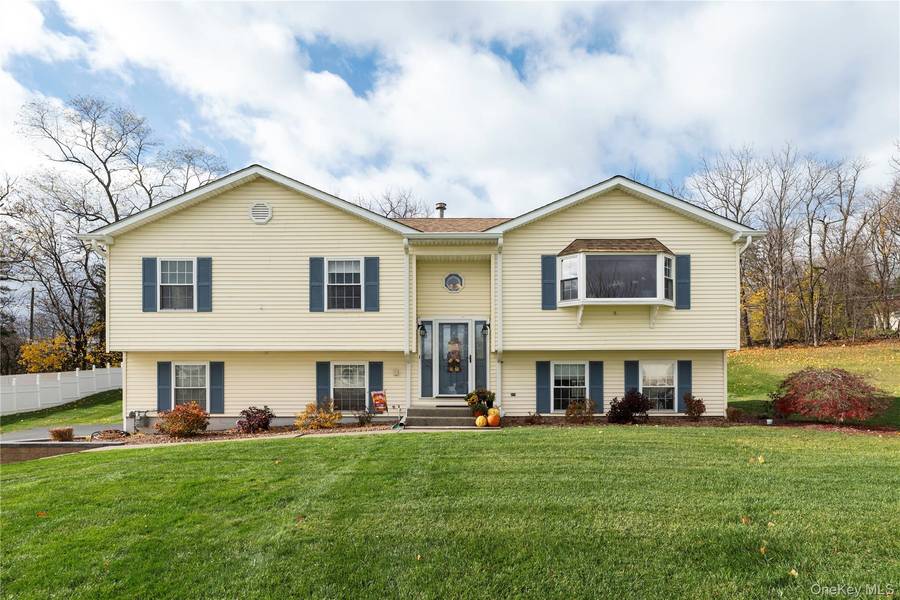 293 Garden ST, New Windsor, NY 12553