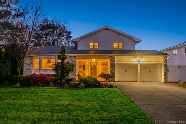 1734 Roberta LN, Merrick, NY 11566