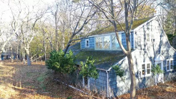 Wading River, NY 11792,2788 N Wading River RD