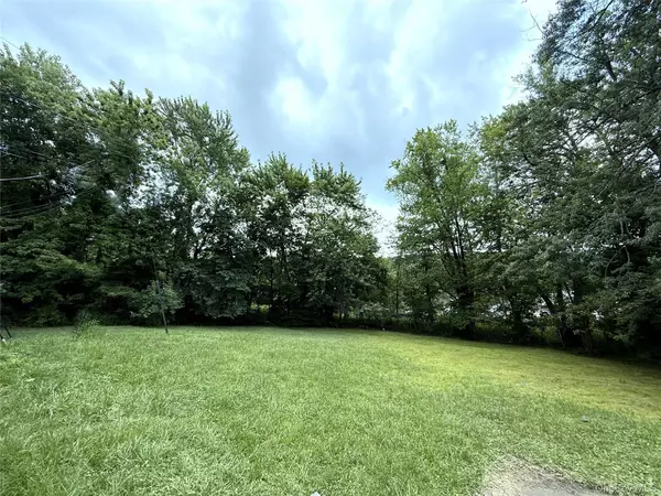 Garnerville, NY 10923,135 Ramapo RD