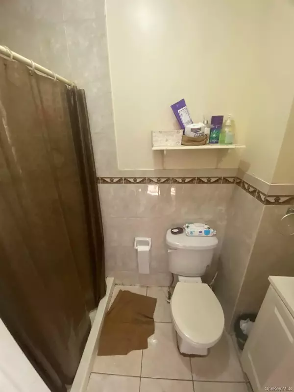 South Ozone Park, NY 11420,11512 125th ST