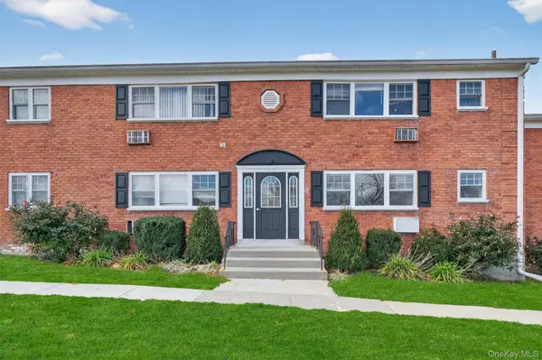 Peekskill, NY 10566,1879 Crompond RD #F13