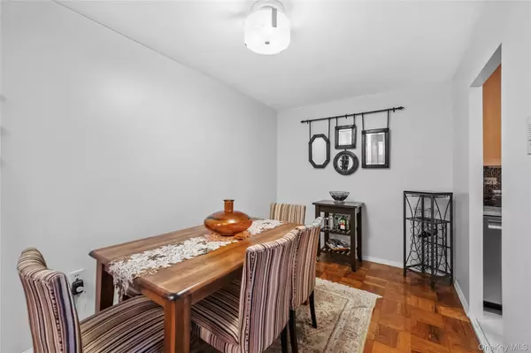 Hartsdale, NY 10530,100 E Hartsdale AVE #3BE