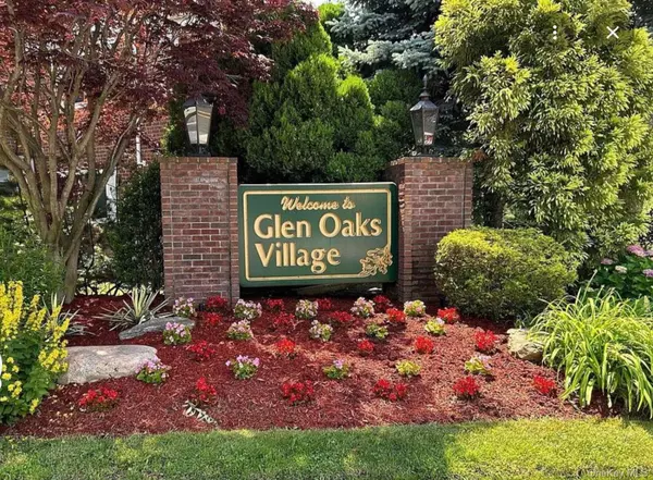 Glen Oaks, NY 11004,264-37A Langston AVE #A