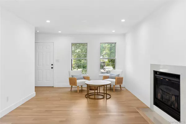 Hampton Bays, NY 11946,13 Shore RD