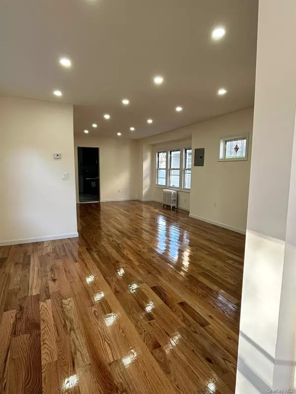 Saint Albans, NY 11434,119-60 177th ST