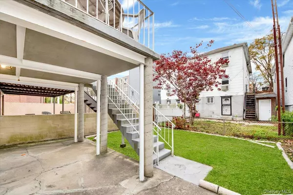 Bronx, NY 10465,537A Ellsworth AVE