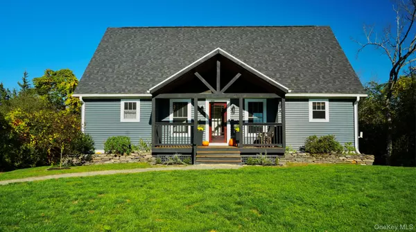 77 Longwood DR, Athens, NY 12015