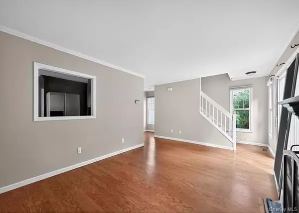 Mount Kisco, NY 10549,301 Kensington WAY