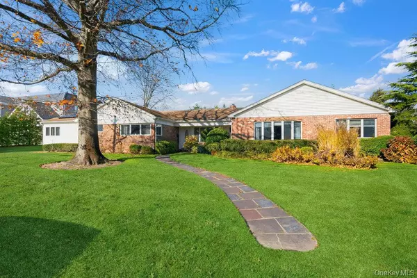 Merrick, NY 11566,72 Lake End RD