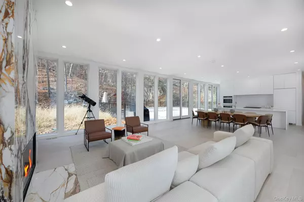 Warwick, NY 10990,211 Little York RD