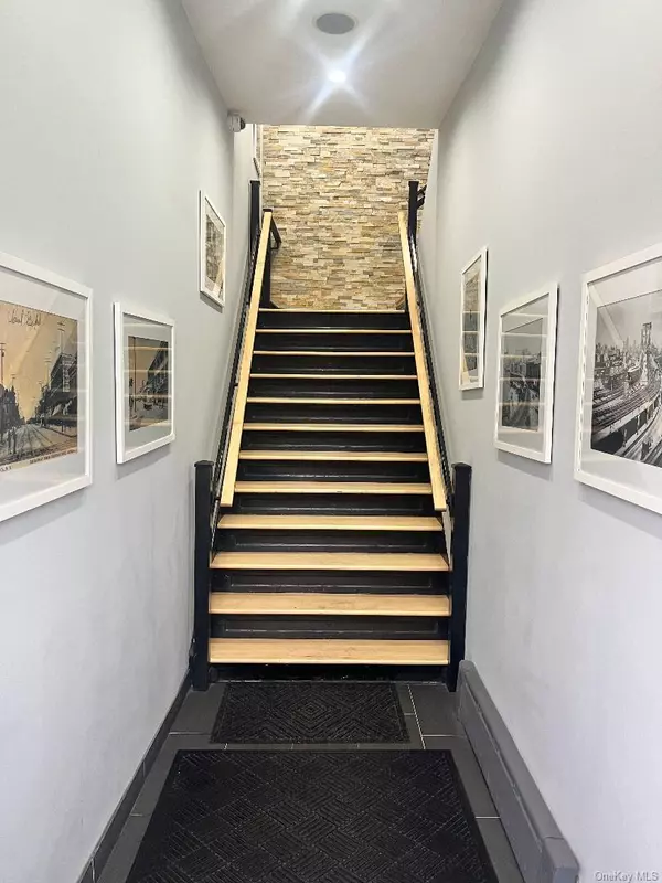 3719 Broadway, Astoria, NY 11103