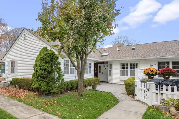 77 Revere DR, Sayville, NY 11782