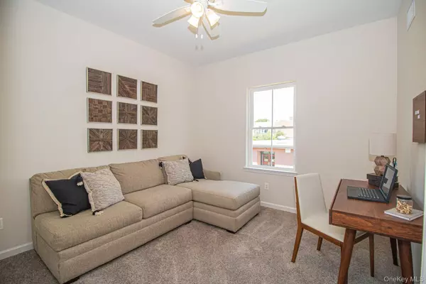 North Babylon, NY 11703,110 Ashley Court AVE