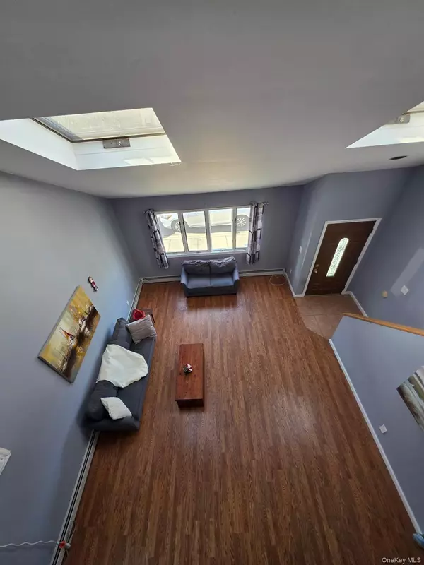 Long Beach, NY 11561,86 Armour ST