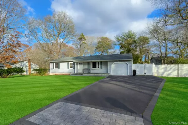 Coram, NY 11727,59 Westfield RD