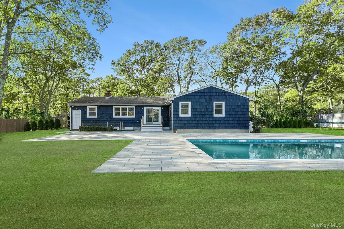 Hampton Bays, NY 11946,43 Homewood DR