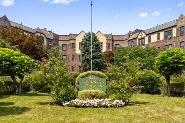 525 W 238th ST #1N, Bronx, NY 10463