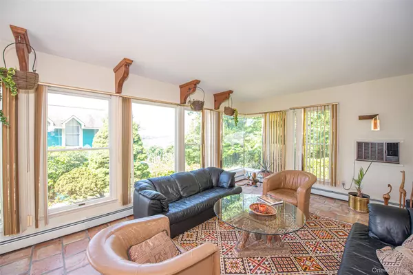 Port Jefferson, NY 11777,120 Bleeker ST