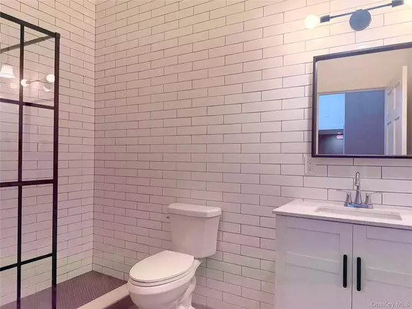 Middletown, NY 10940,91 North ST #203