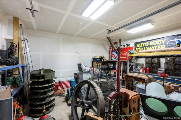 Carmel, NY 10512,371 Shear Hill RD #Bay 2