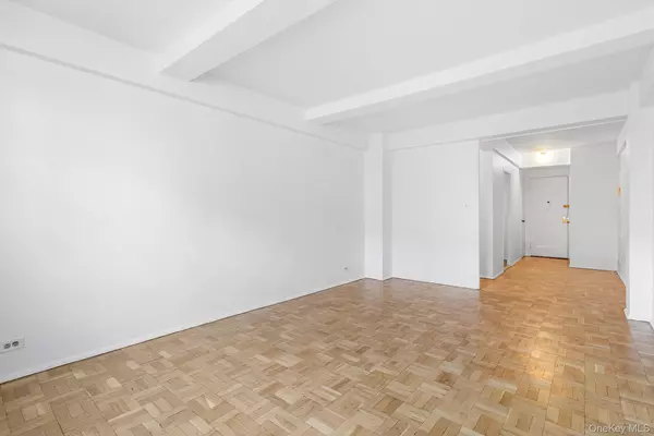 New York (manhattan), NY 10002,530 Grand ST #8E