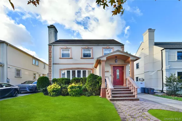 Hollis Hills, NY 11427,80-46 212th ST