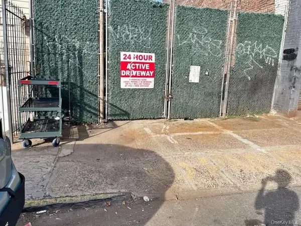 11 W 9th ST, Brooklyn, NY 11231