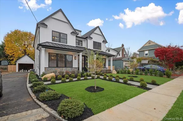 Port Washington, NY 11050,22 Franklin AVE