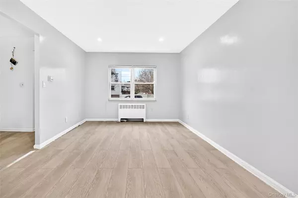 Bronx, NY 10461,1304 Hobart AVE