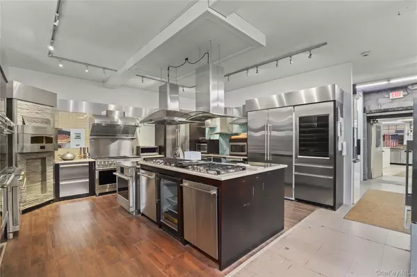 Hawthorne, NY 10532,441 Commerce ST